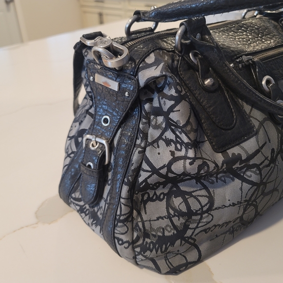 Jessica Simpson tote - Picture 3 of 7